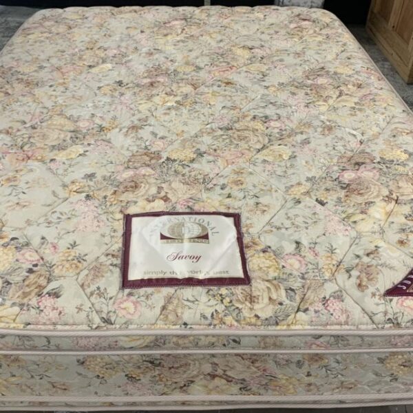Excellent thick pillow top Queen mattress.Pick up or deliver available